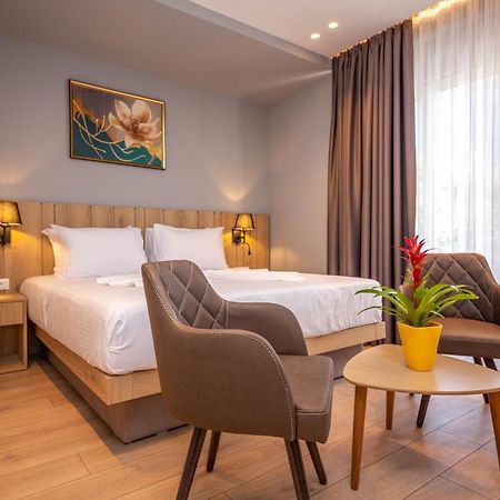 Azure Inn Hotel Sarande Exterior photo