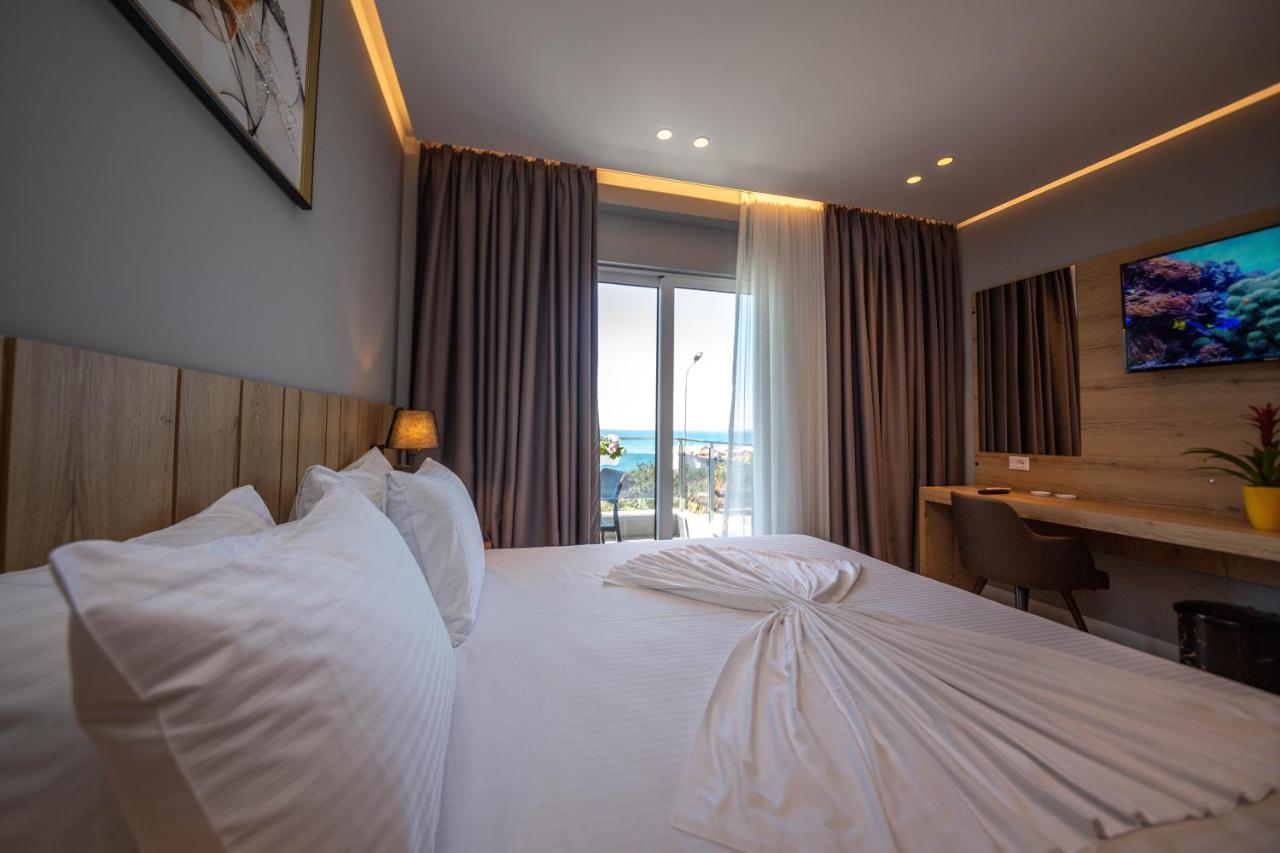Azure Inn Hotel Sarande Exterior photo